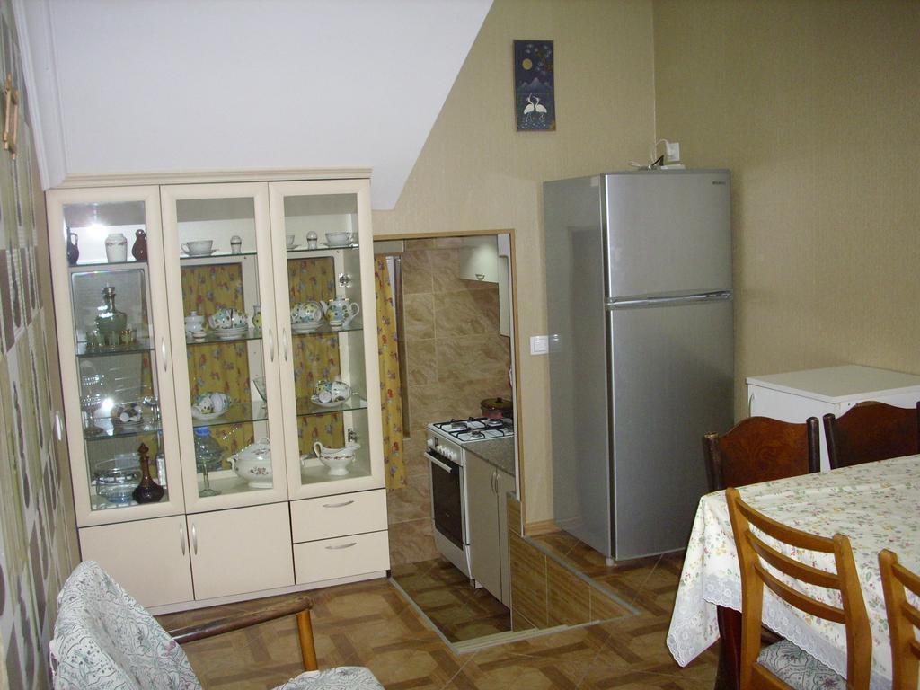 Old House Rustaveli Ξενοδοχείο Borjomi Εξωτερικό φωτογραφία