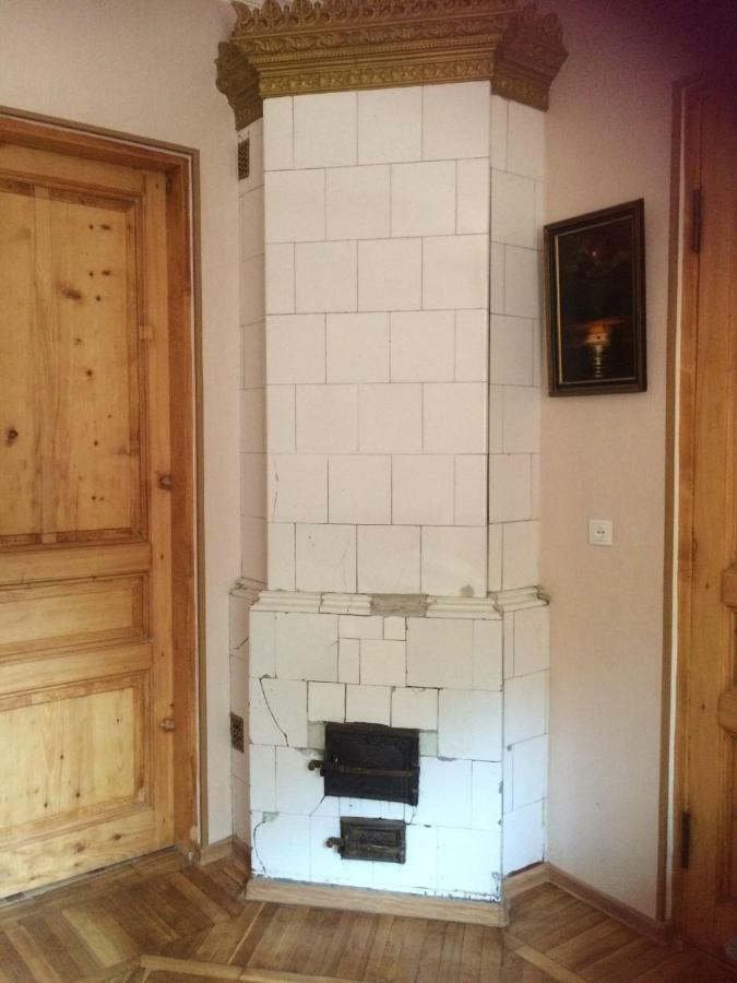 Old House Rustaveli Ξενοδοχείο Borjomi Εξωτερικό φωτογραφία